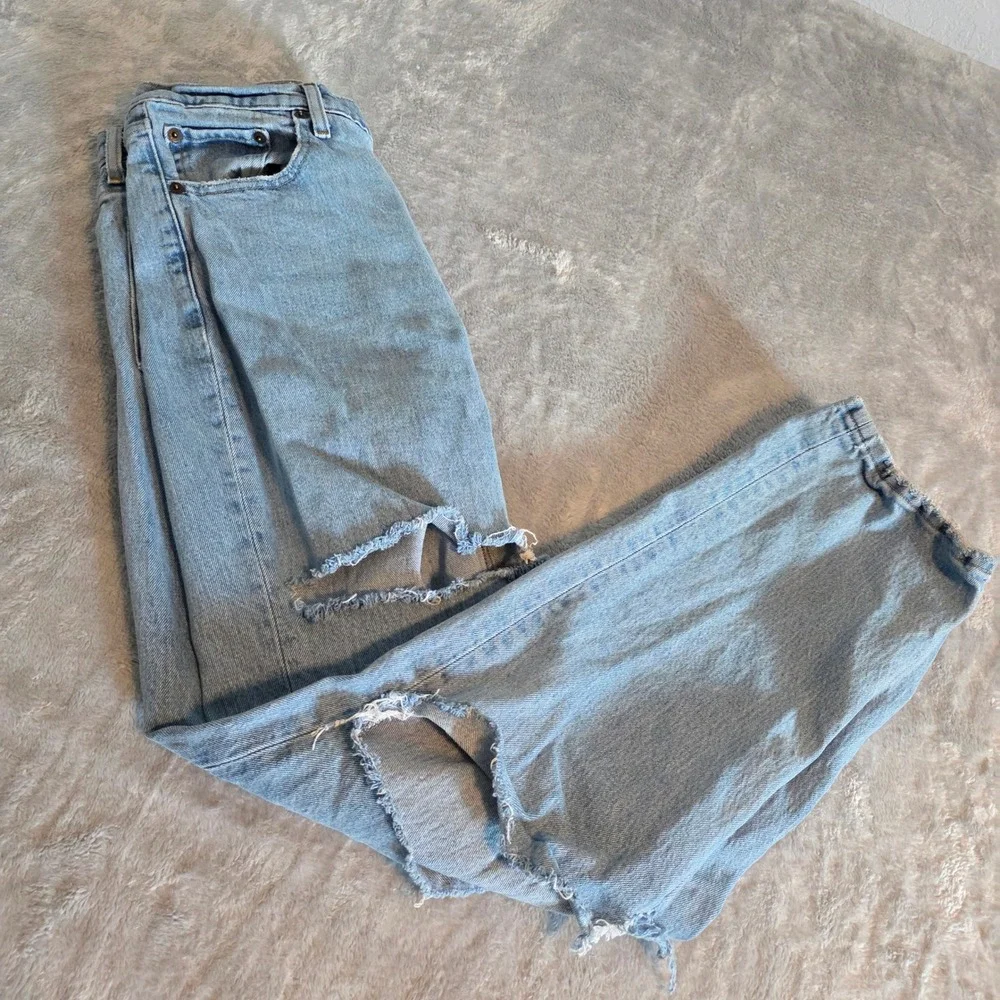 Abercrombie & Fitch Sz 30 10R The 90s Straight Ultra High Rise Distressed Jeans